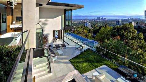 A Stunning Luxury Residence For Sale in Los Angeles, California