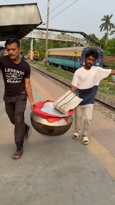 হাবরা স্টেশনে প্রথমবার ৪৫ টাকায় আনলিমিটেড চিকেন বিরিয়ানি Youtube