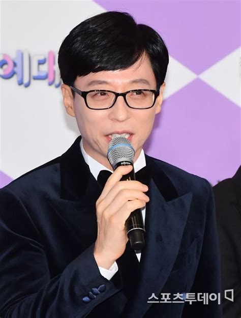 유재석 코로나19 확진 여파놀뭐·런닝맨→연말 시상식 빨간불 종합 네이트 연예