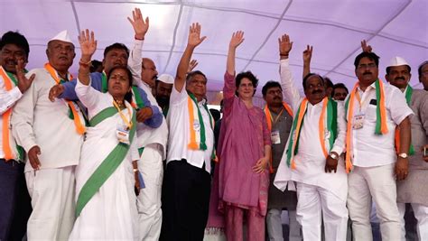 Congress General secretary Priyanka Gandhi during Election meeting