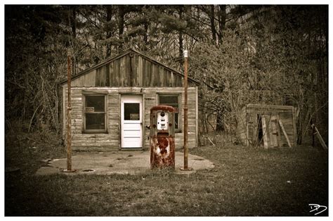 Vintage Gas Station In Midland Mi I Drive By This Every Day On My