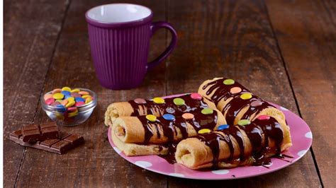 Receta De Postre De Rollitos Rellenos De Mermelada De Cereza Especiados