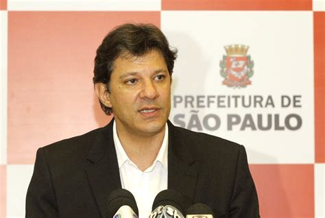 Operação da PF mira em campanha de Haddad à prefeitura em 2012 VEJA