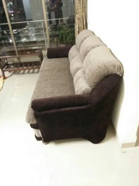 Three Seater Sofa At Best Price In Mumbai By Taj Art Sofa And Mattreses