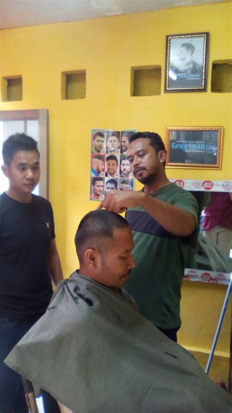 KURSUS POTONG RAMBUT BARBERSHOP JABODETABEK