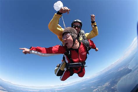 Taupo Tandem Skydiving With Beautiful Lake Views