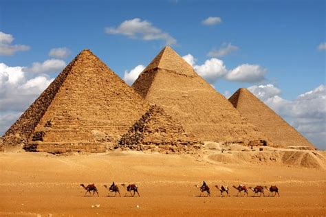 Giza Pyramids Day Tour | Egypt Light Tours