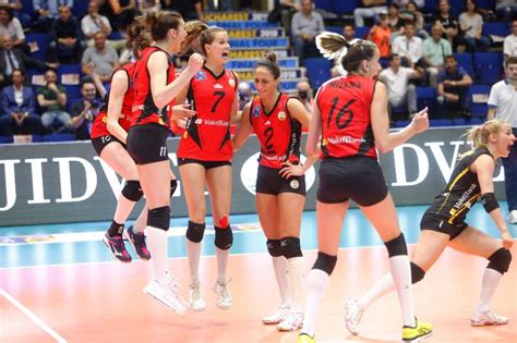 Vakıfbank üst üste 3 kez Finalde Haber Ola