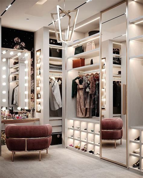 Desain Walk In Closet Yang Bikin Rumah Terkesan Mewah