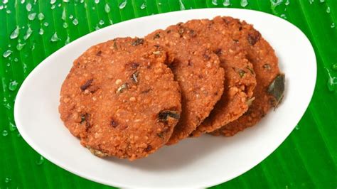 How To Make Parippu Vada - Lentil Fritters