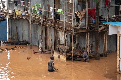 Inondations au Kenya le bilan monte à 13 morts à Nairobi