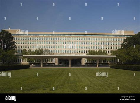 Cia headquarters hi-res stock photography and images - Alamy