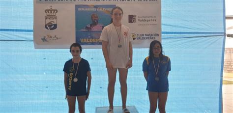 El Club Nataci N Alc Zar Consigue Medallas En El Campeonato