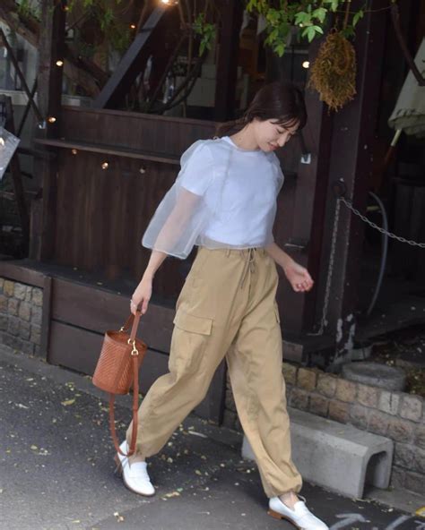 山﨑さおりさんのインスタグラム写真 山﨑さおりinstagram 「家族でまったり、毎日公園なgw〜🪄 Bag🧺