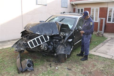 Car crash baffles Durban North SAPS | Northglen News