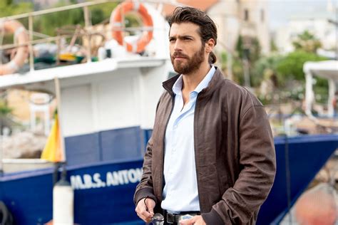 Así es Violeta como el mar la nueva serie de Can Yaman que estrena