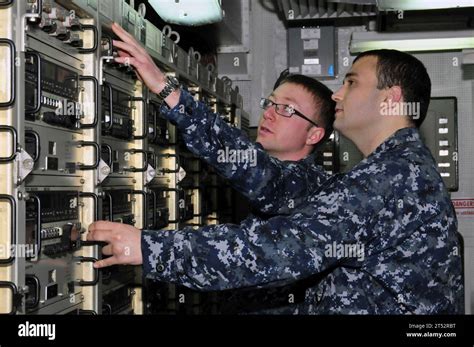 Amphibious Command Ship Sailors U S Navy Uss Mount Whitney Lcc Jcc