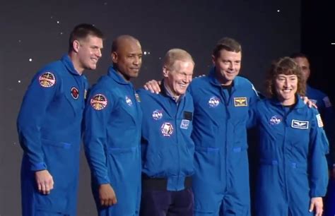 La NASA Incluye Una Mujer Y Un Afroamericano Para El Regreso A La Luna