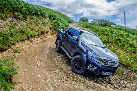 Top Award For Nissan Navara OFF ROADER AT32 Nissan Insider