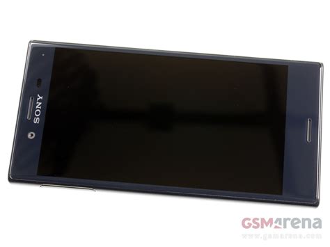 Sony Xperia X Compact pictures, official photos