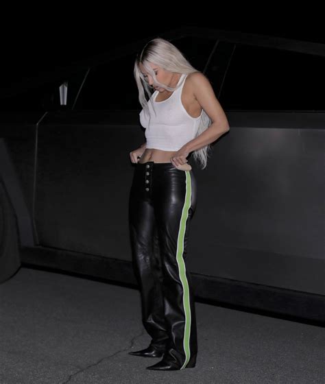 Kim Kardashian Braless Big Breasts Beverly Hills Hot Celebs Home