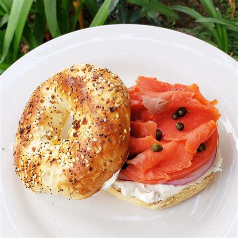 Classic Bagel & Lox ( Smoked Salmon ) Recipe - Eat With Emily