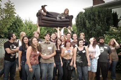 Surf’s up: Couchsurfing community thrives in Seattle – The Seattle Globalist