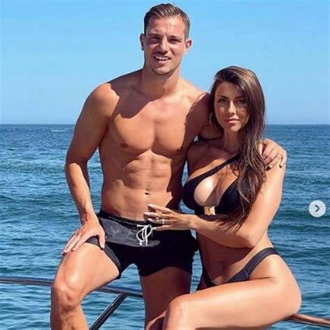 10 Hot Sexy Filipa Brandao Bikini Pics