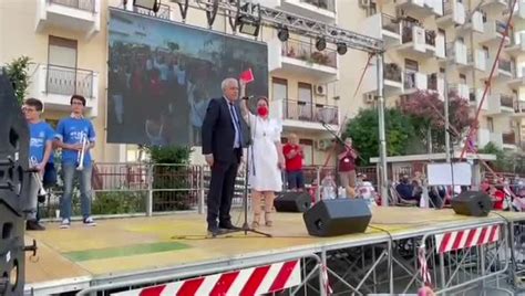 Ore 16 58 L Ora Della Strage Silenzio In Via D Amelio Per Borsellino