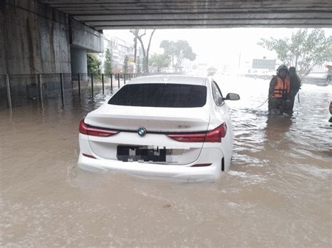 Continuous Rain Causes Flash Floods At 11 Areas In JB The Star