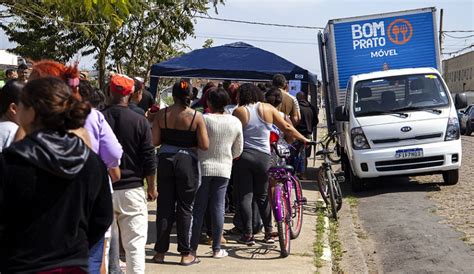 Unidades do Bom Prato Móvel servem mais de 62 mil almoços na região A