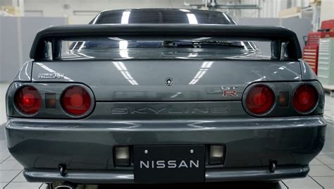 Nissan Shows Off R32 Skyline Gt R Before It Converts It To Electric Power Carscoops