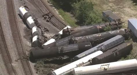 Freight Train Derails In Chicago Suburb Prompting Temporary Evacuation