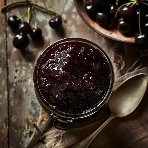 Confiture De Cerises Noires Le Go T Du Pays Basque En Pot