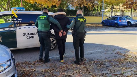 Desmanteladas Dos Plantaciones De Marihuana En Azuqueca De Henares Y