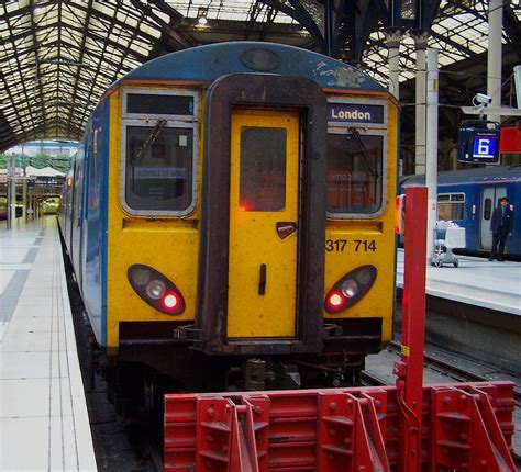 317714 London Liverpool Street Class 317 7 No 317714 At L Flickr