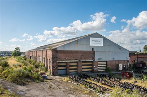 Freightliner Repair Depot © Ian Capper Cc By Sa20 Geograph Britain