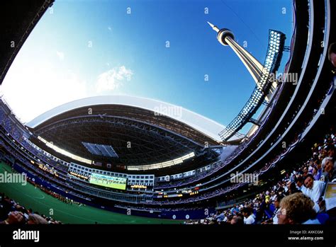 Toronto skydome roof hi-res stock photography and images - Alamy