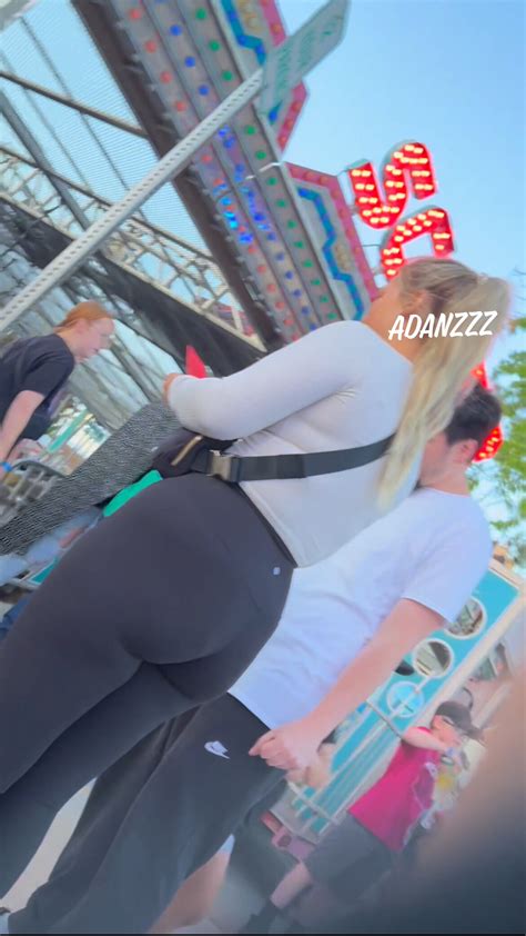 Thicc Juicy Blonde Milf At The Carnival Short Vid Spandex Leggings Yoga Pants Forum