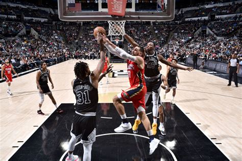 Photos: Pelicans vs. Spurs | Game Action 12/2 | New Orleans Pelicans ...