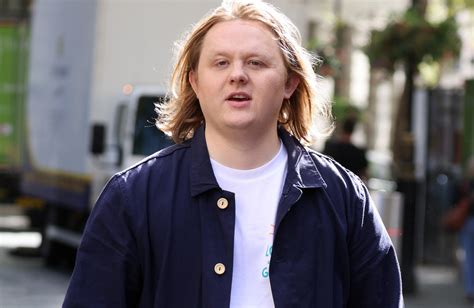 Lewis Capaldi Wants New Single Pointless To Become A Wedding Song