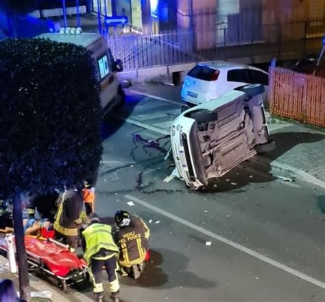 Incidente Roma Auto Si Ribalta 5 Ragazzi Morti LaPresse