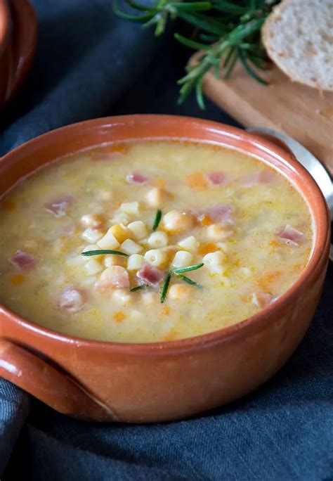 Ditalini Soup with Chickpeas & Bacon : Italian Recipe Book