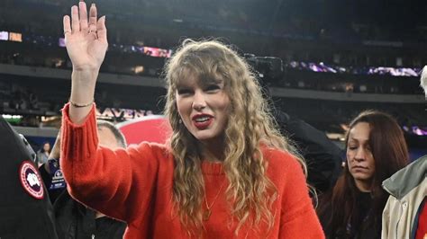 Taylor Swift In The Super Bowl Suite To Cheer On The Chiefs After