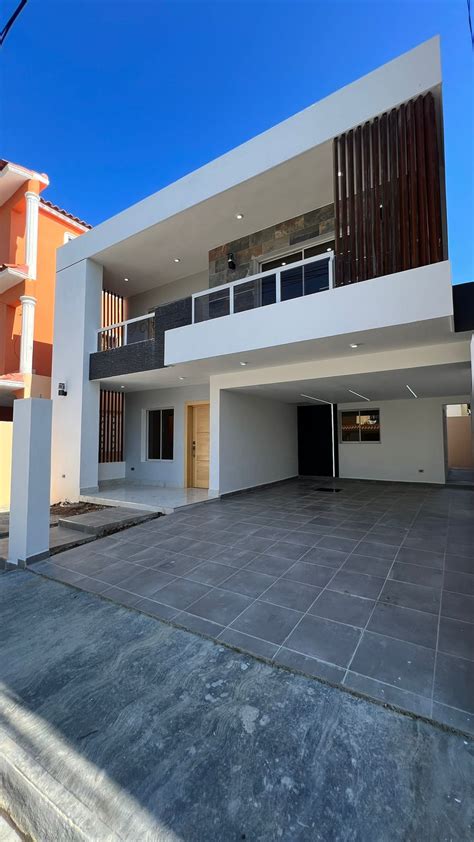 CASA EN BRISA ORIETAL Loft Home RD