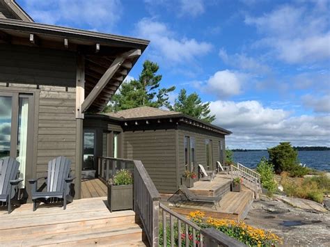 Georgian Bay Cottage Fraser Wood Siding