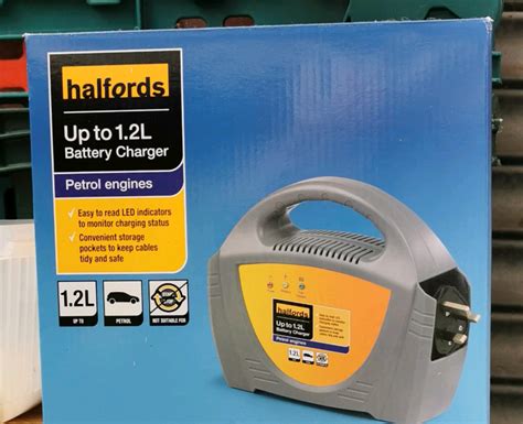 Halfords Car Battery Charger | in Newcastle, Tyne and Wear | Gumtree