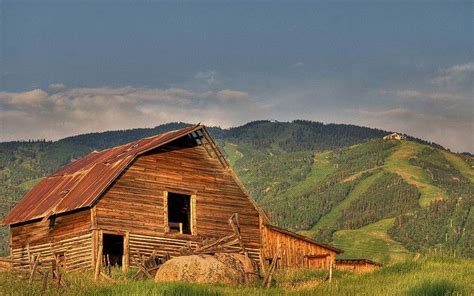 Barn In Steamboat Springs Colorado Steamboat Springs Steamboat Springs Colorado Steamboats