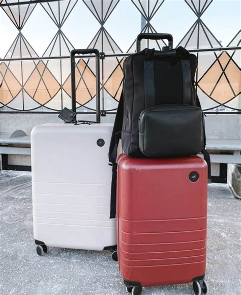 Monos Luggage Review - Midlife Globetrotter