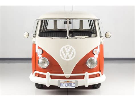 Volkswagen Bus EV – ANALOG MOTOR CO.